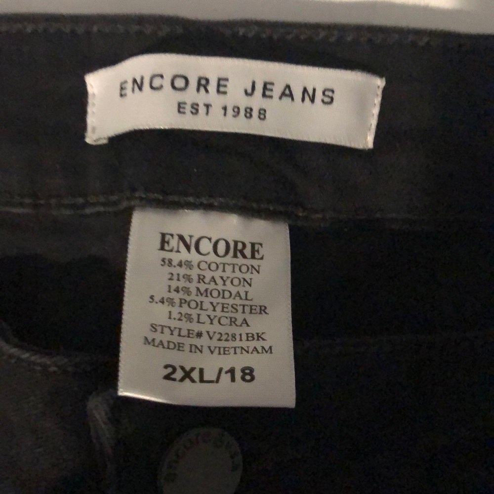 Encore wide leg jeans size 2x/18